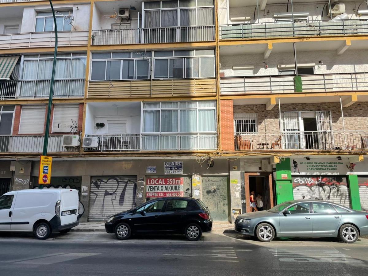 Apartamento Centro Playa Estacion De Tren Málaga Kültér fotó