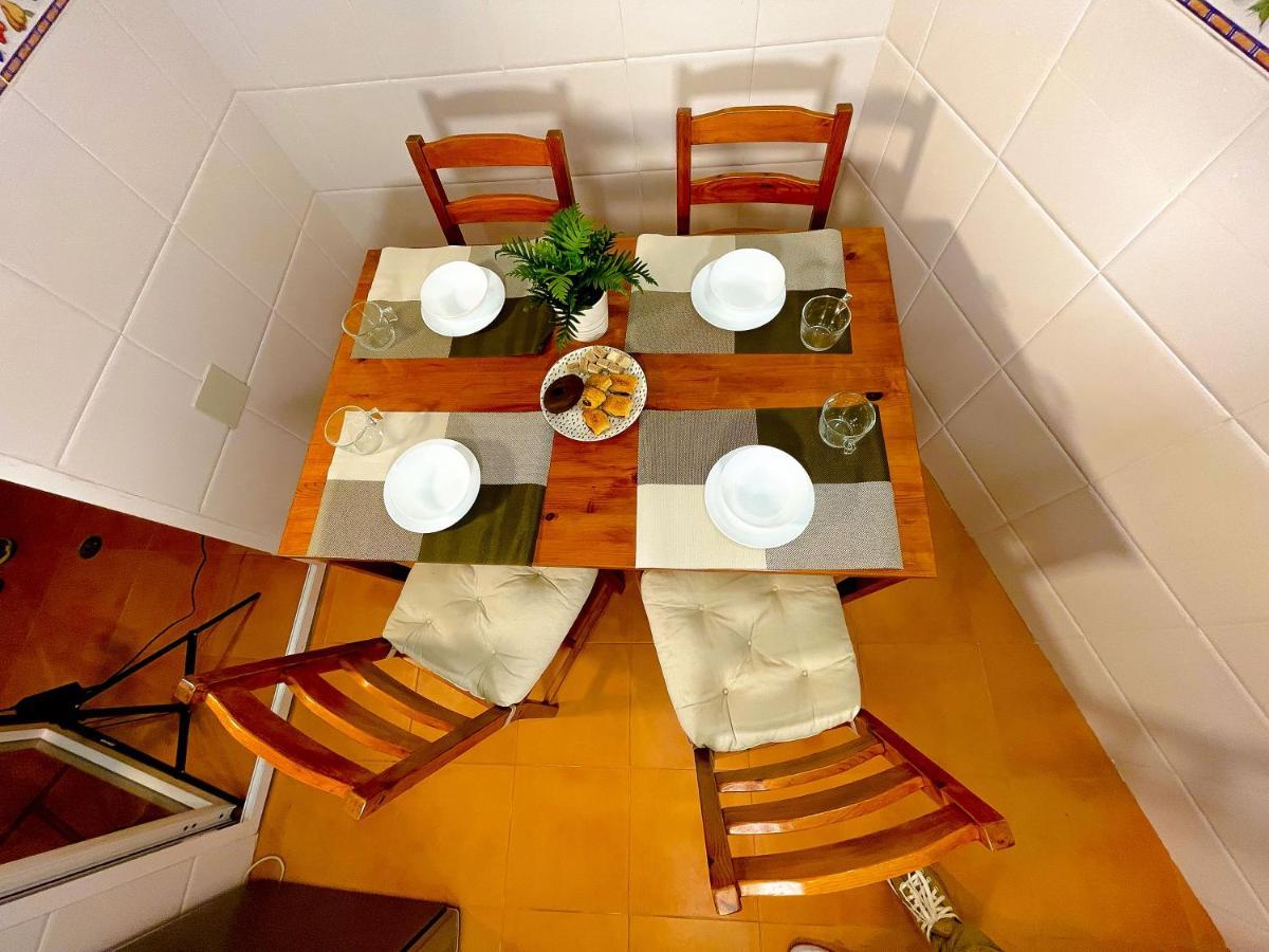 Apartamento Centro Playa Estacion De Tren Málaga Kültér fotó