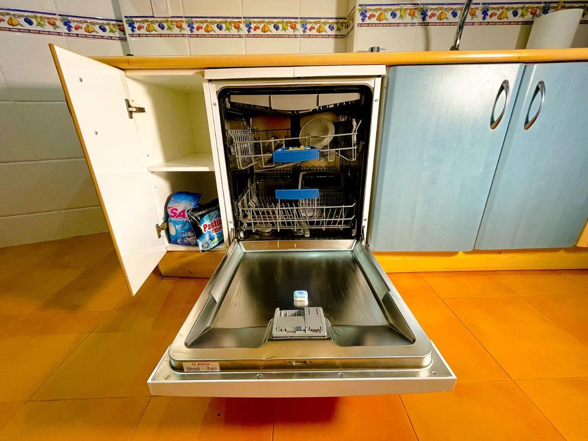 Apartamento Centro Playa Estacion De Tren Málaga Kültér fotó