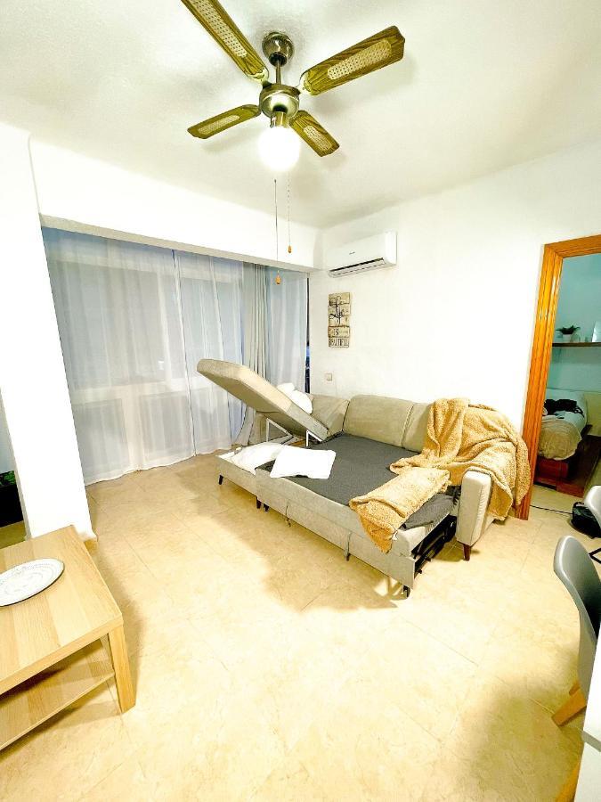 Apartamento Centro Playa Estacion De Tren Málaga Kültér fotó