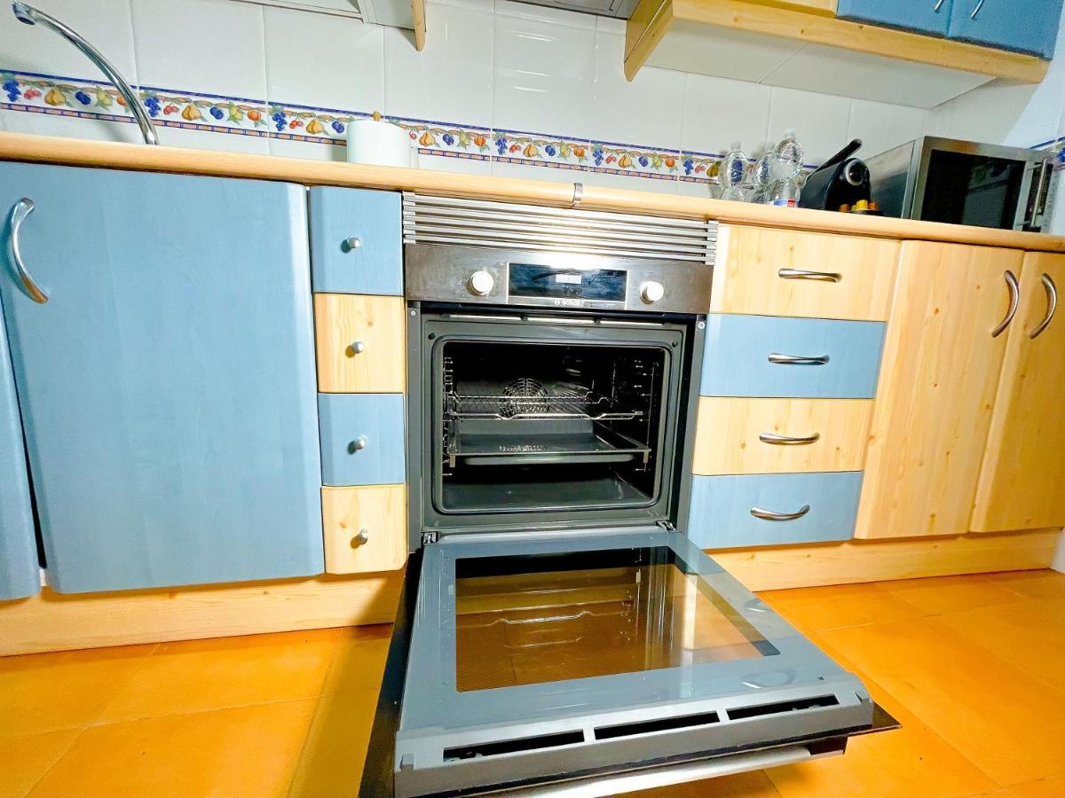 Apartamento Centro Playa Estacion De Tren Málaga Kültér fotó